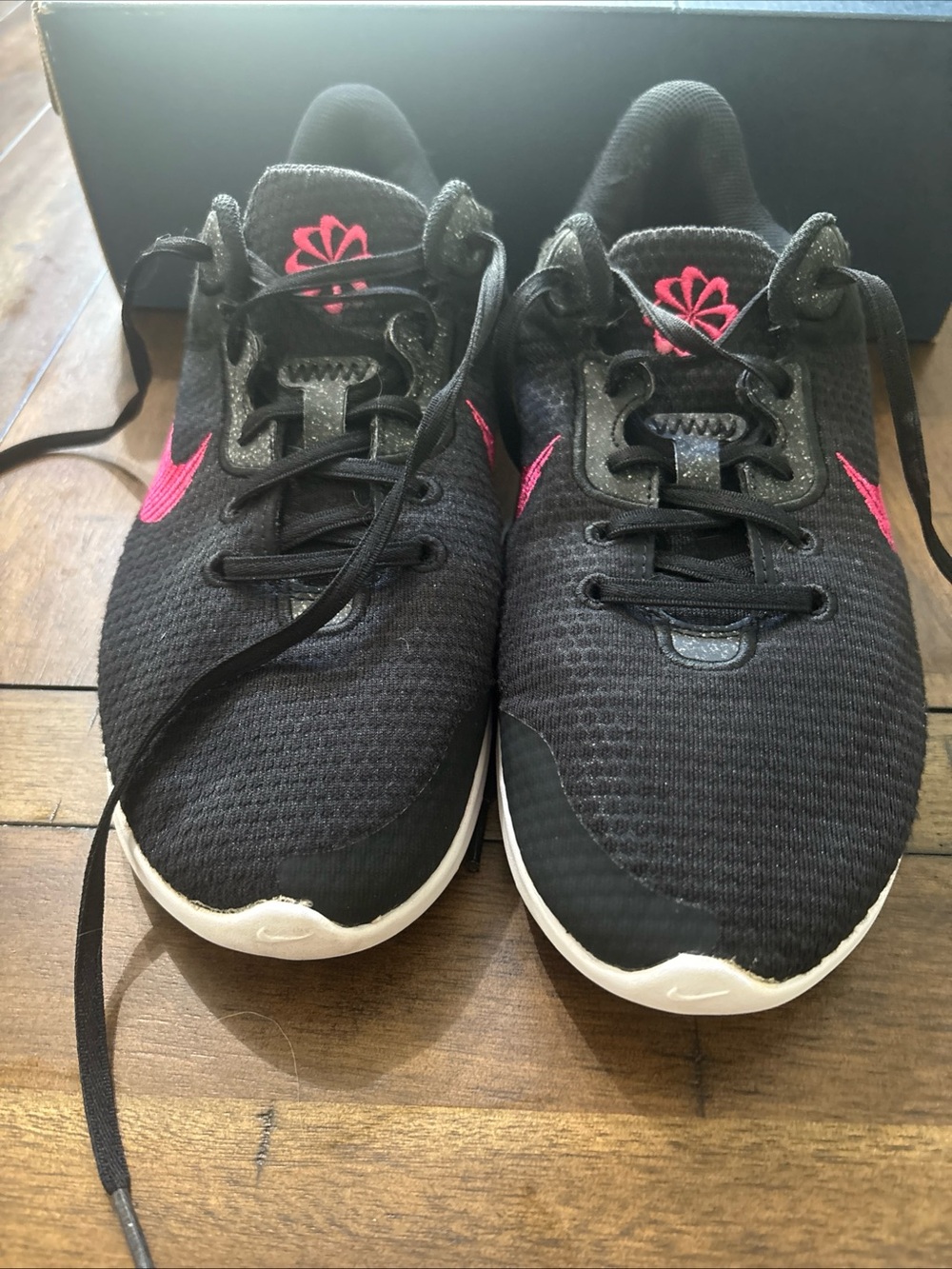 Nike Flex Experience Run 11 Next Nature Black Pink Sneakers Womens Size 11.5